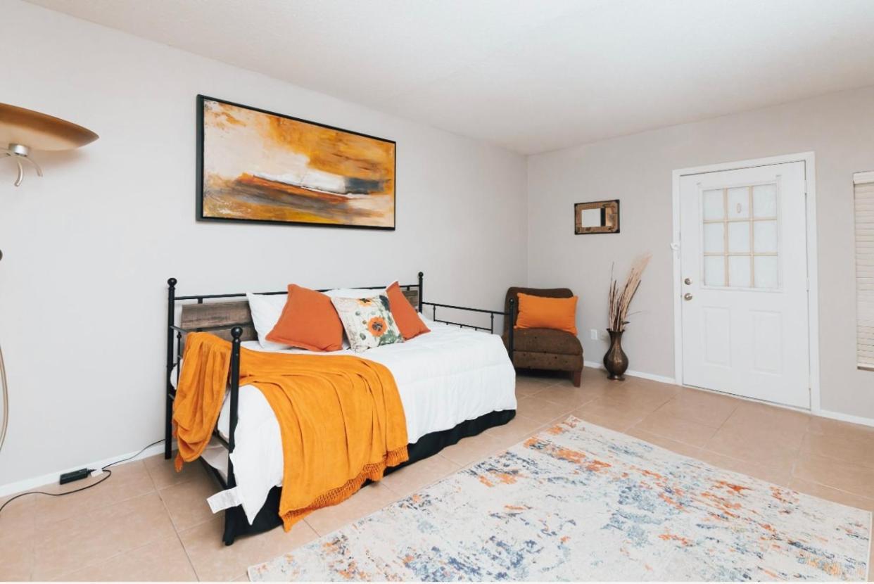 Enticing 1Br Apartment In The Heart Of The Heights 休斯敦 外观 照片