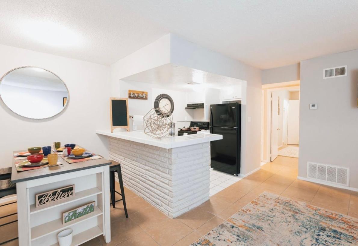 Enticing 1Br Apartment In The Heart Of The Heights 休斯敦 外观 照片